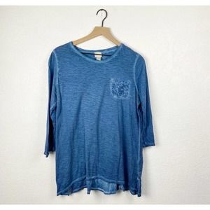 🖤 3/$25 SALE! 
Chicos blue lace half sleeve lace pocket and back panel size 2/M